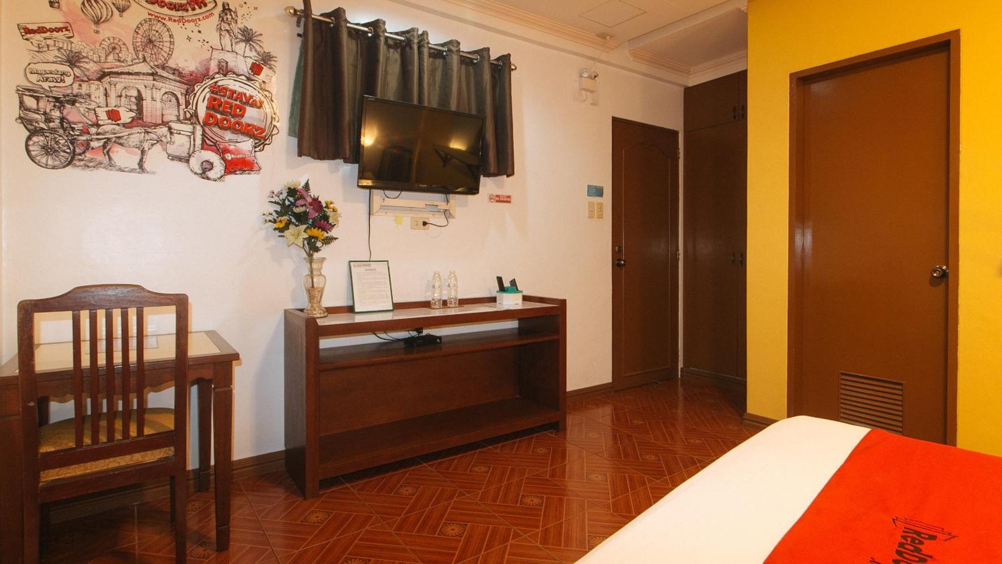 Reddoorz At La Casa Guesthouse Former Reddoorz At Tamarind Street Angeles City Экстерьер фото